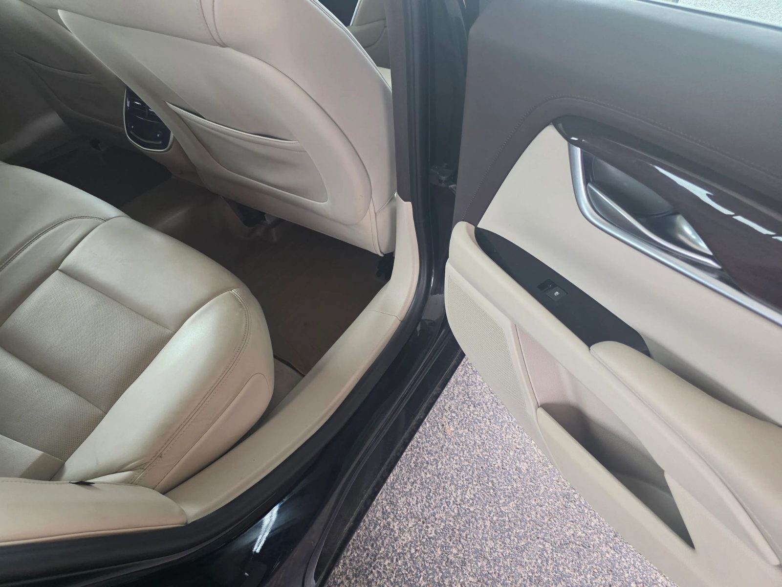 Cadillac Xts photo 12
