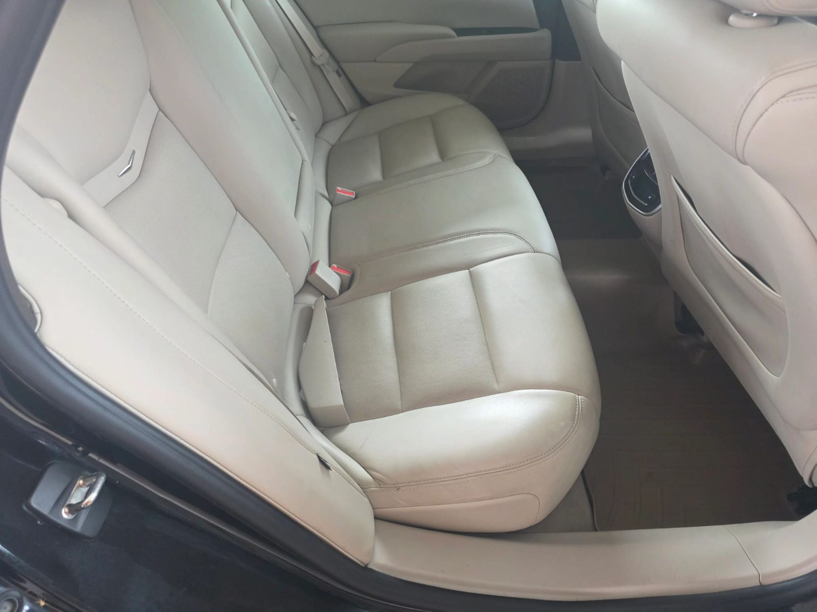 Cadillac Xts photo 13
