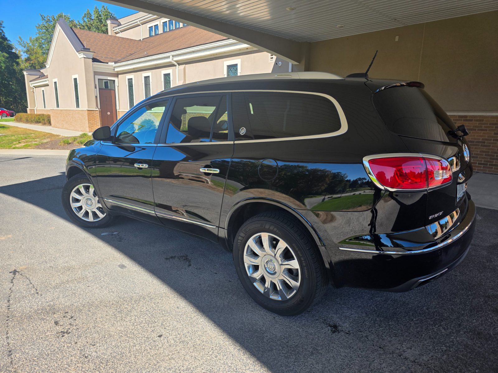 Buick Enclave for sale at Chili Auto Outlet — photo 3