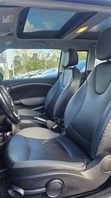 Mini Cooper Clubman photo 14