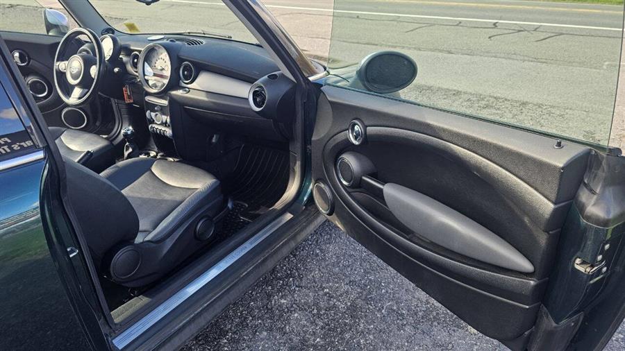 Mini Cooper Clubman photo 17