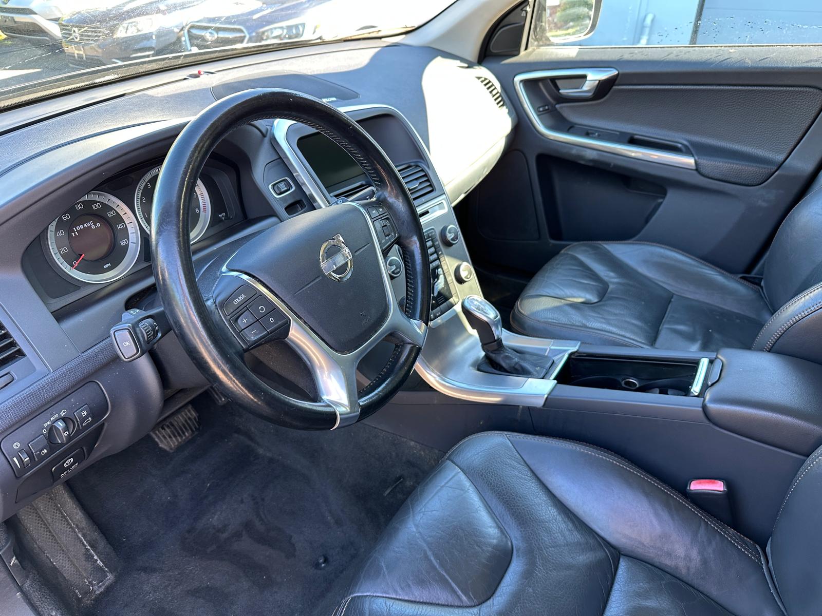Volvo Xc60 for sale at Next Level Wholesale — photo 15