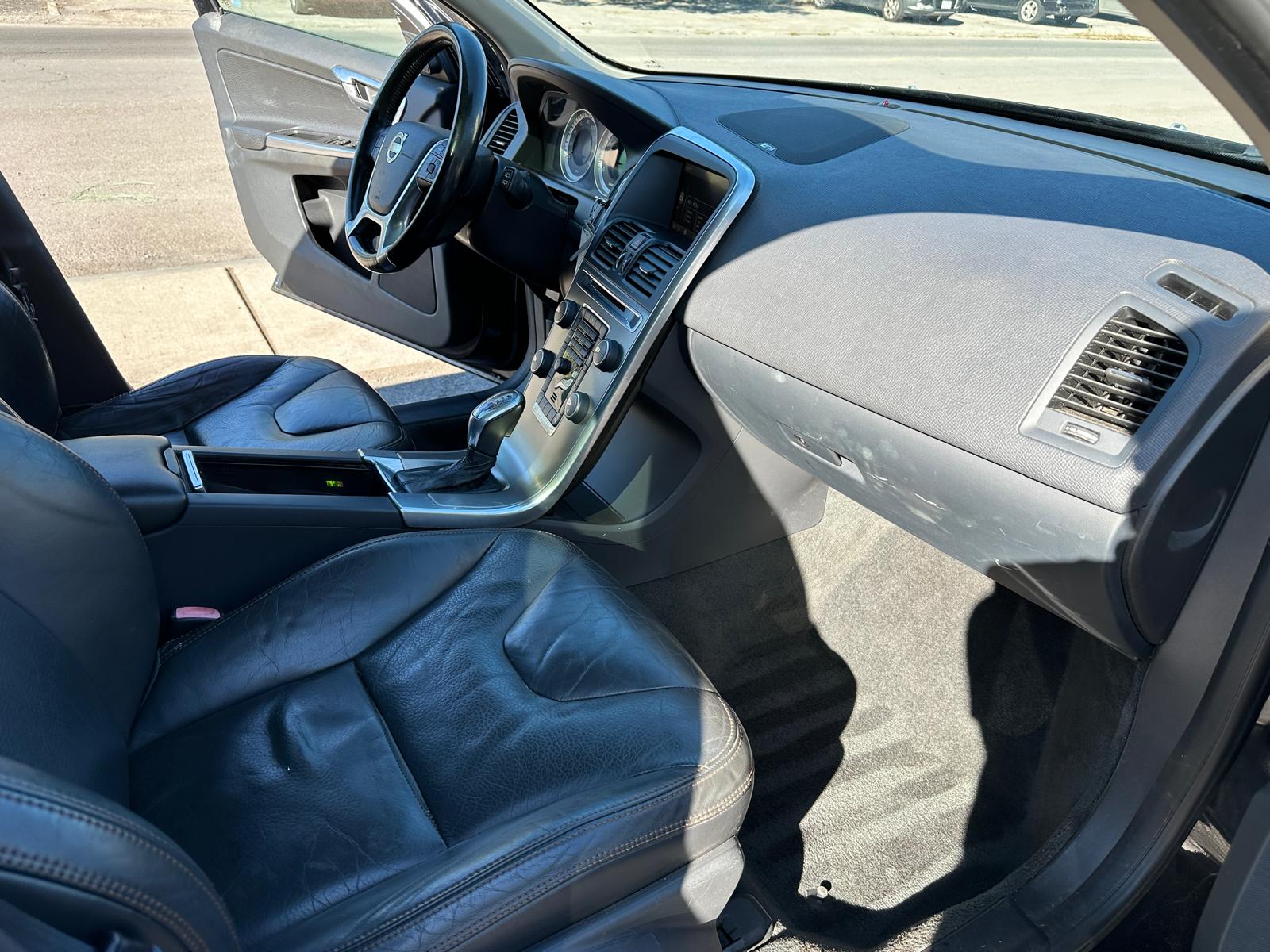 Volvo Xc60 for sale at Next Level Wholesale — photo 22