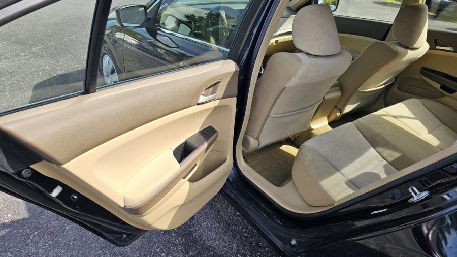 Honda Accord photo 13