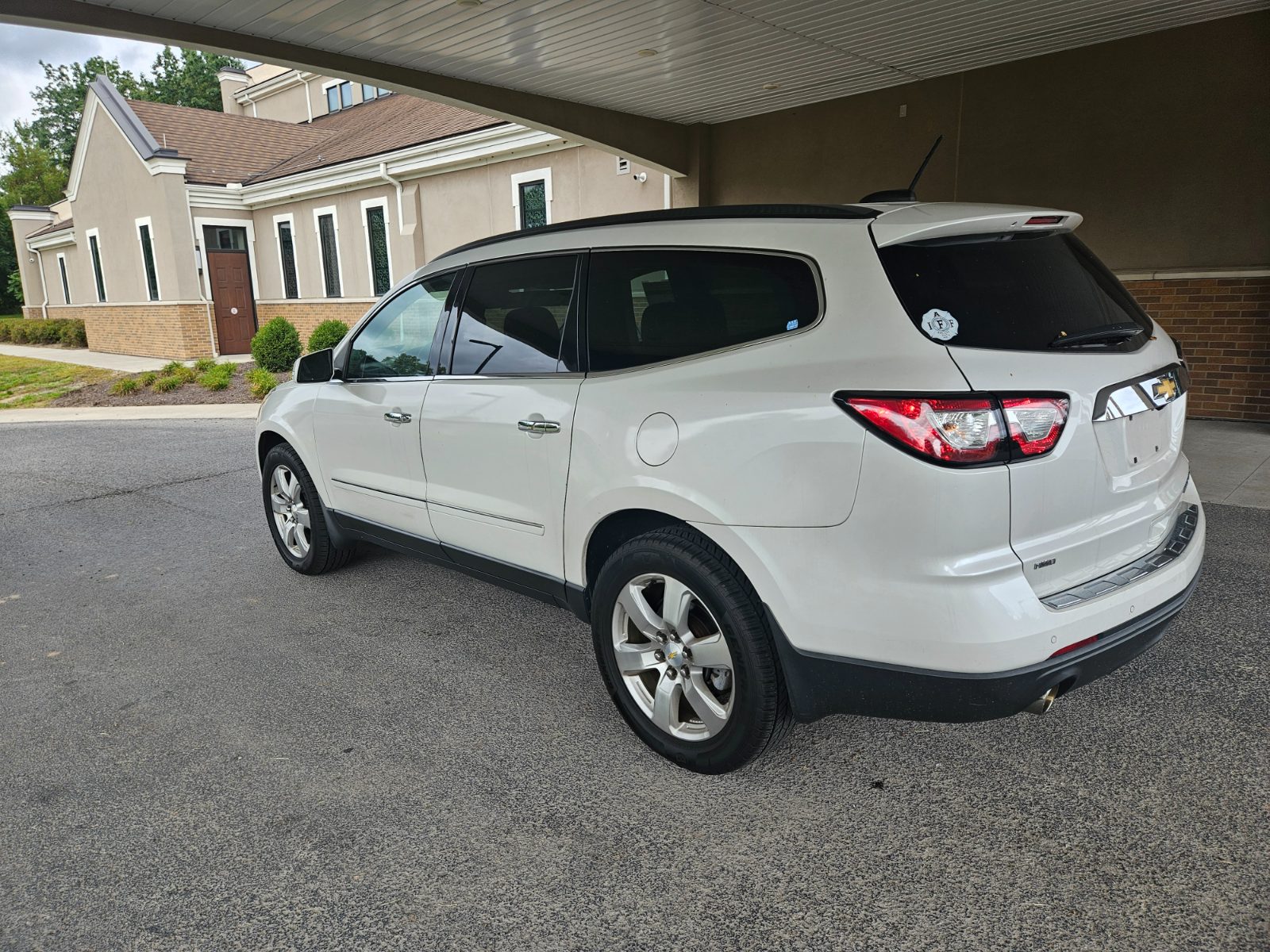 Chevrolet Traverse for sale at Chili Auto Outlet — photo 2