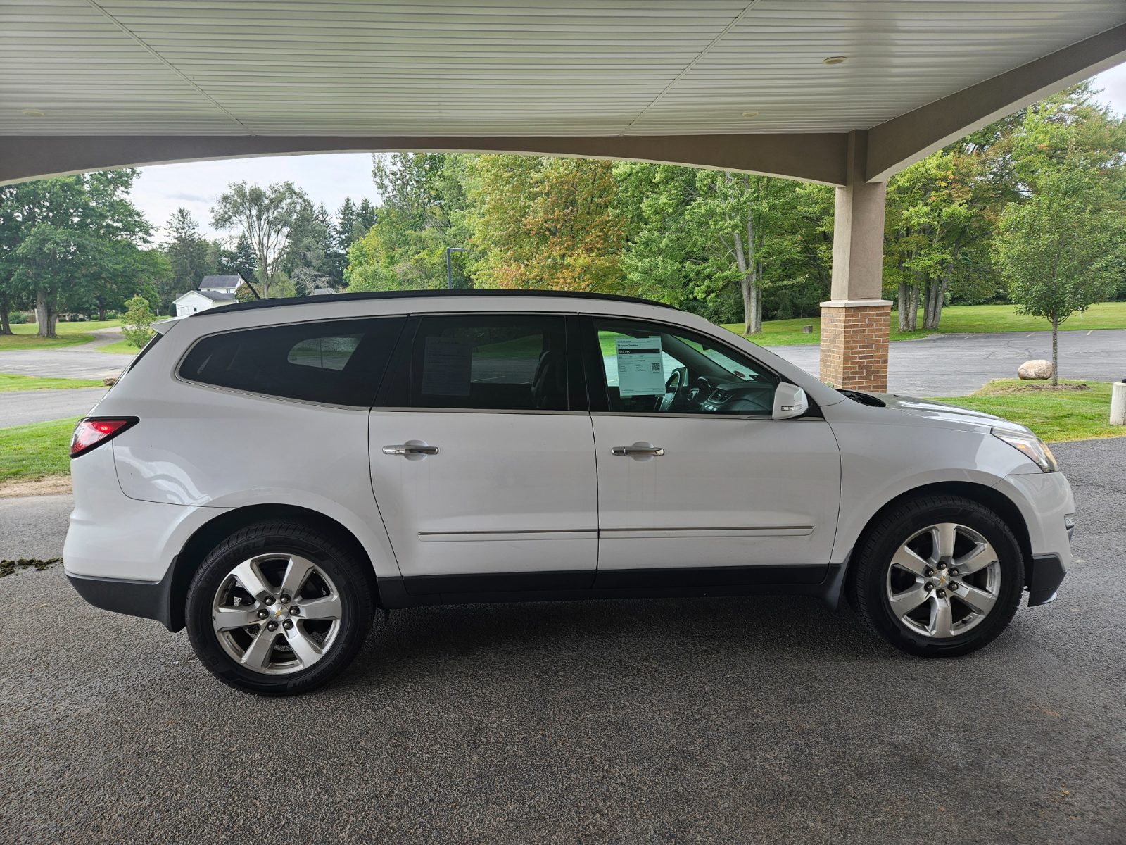 Chevrolet Traverse for sale at Chili Auto Outlet — photo 5