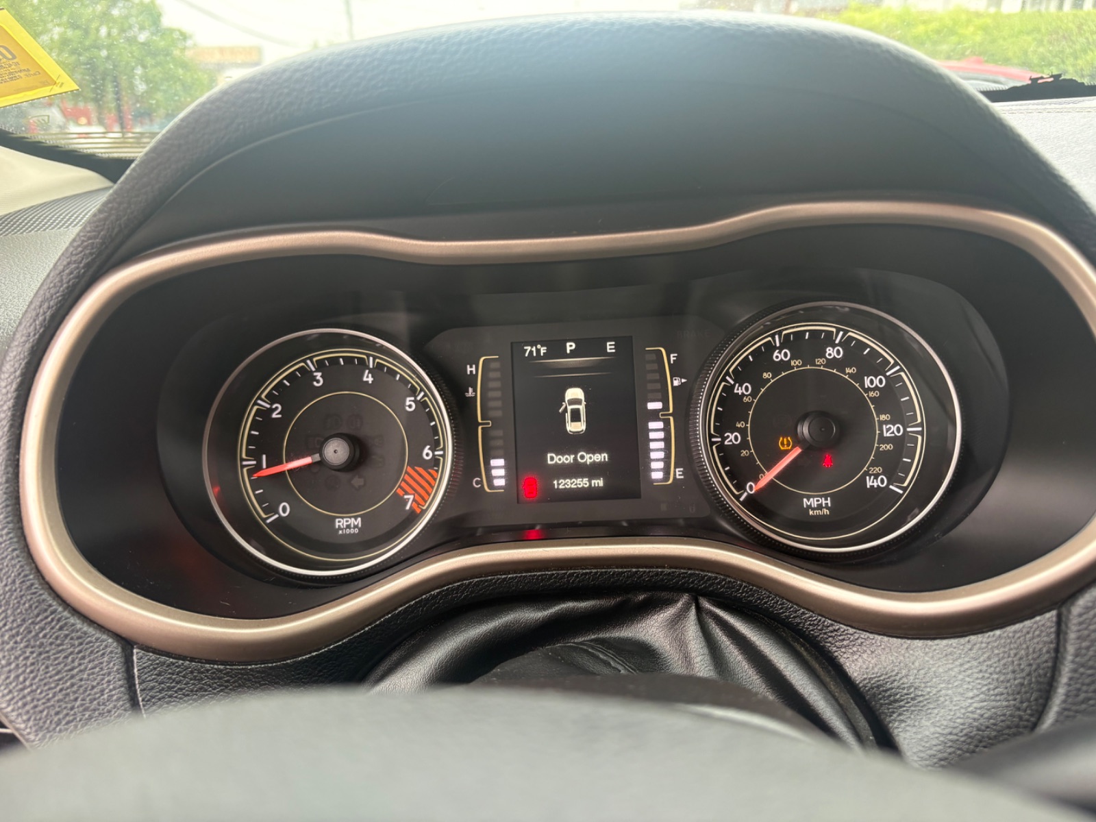 Jeep Cherokee photo 16