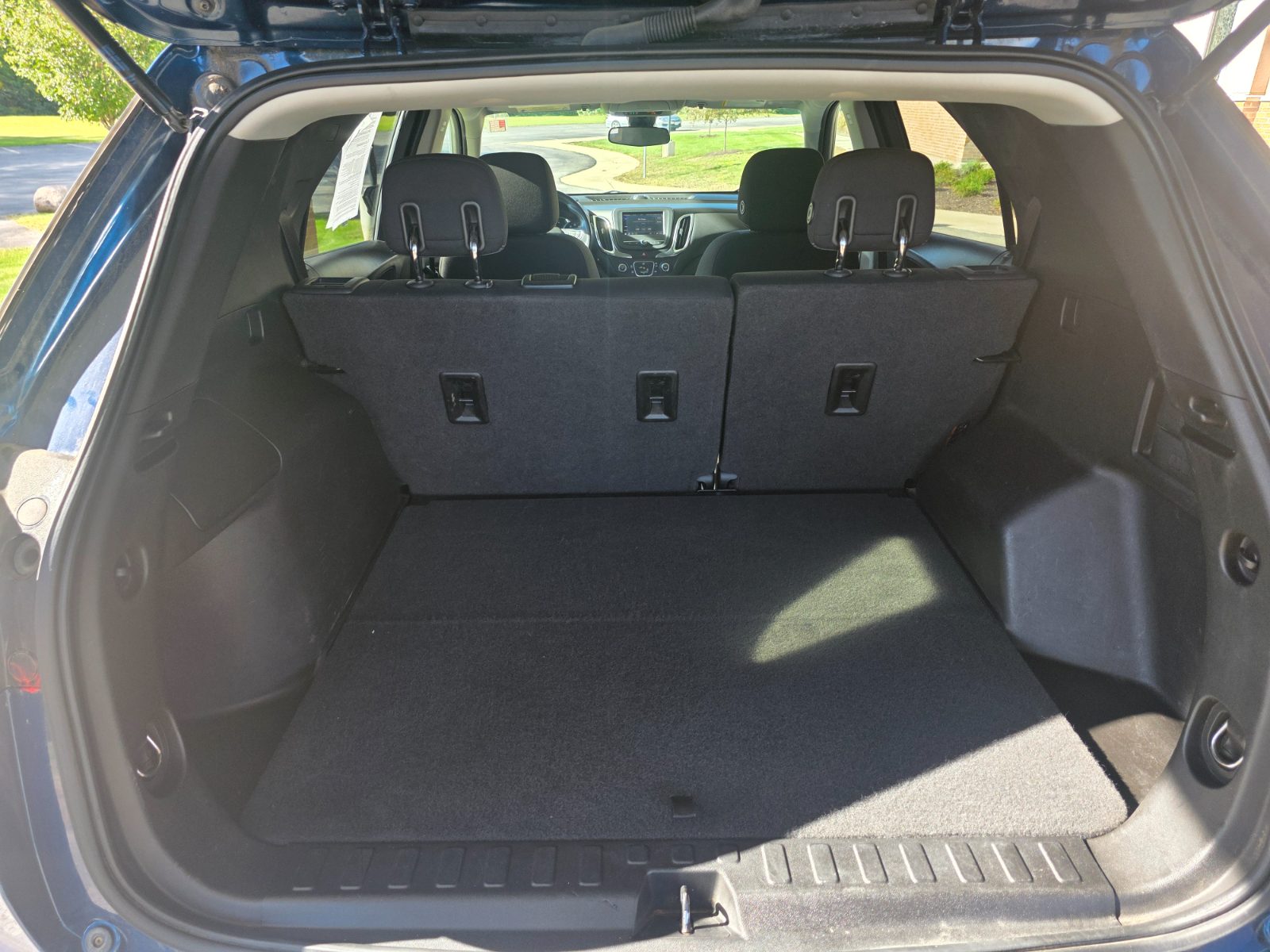Chevrolet Equinox for sale at Chili Auto Outlet — photo 12