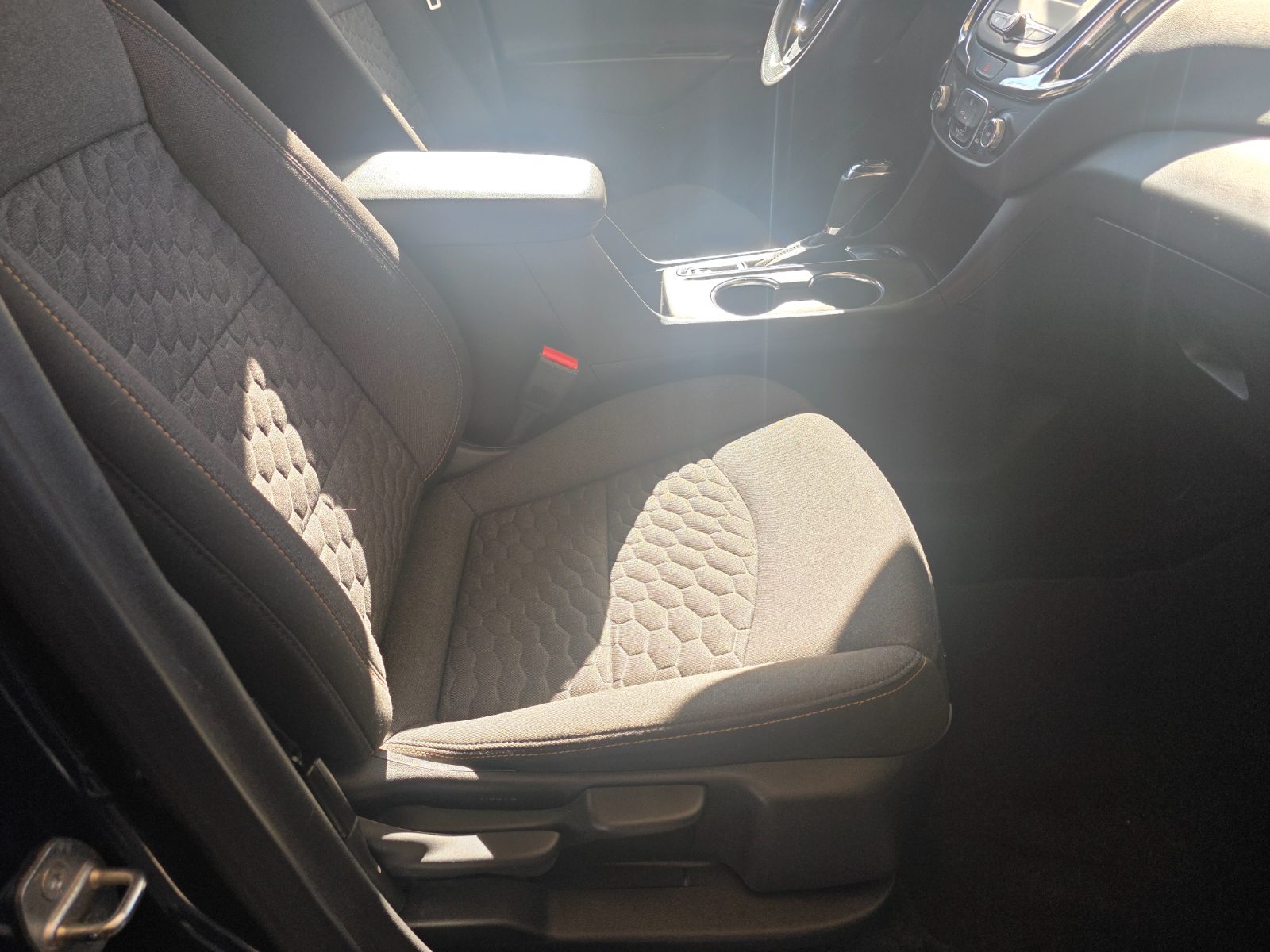 Chevrolet Equinox for sale at Chili Auto Outlet — photo 17