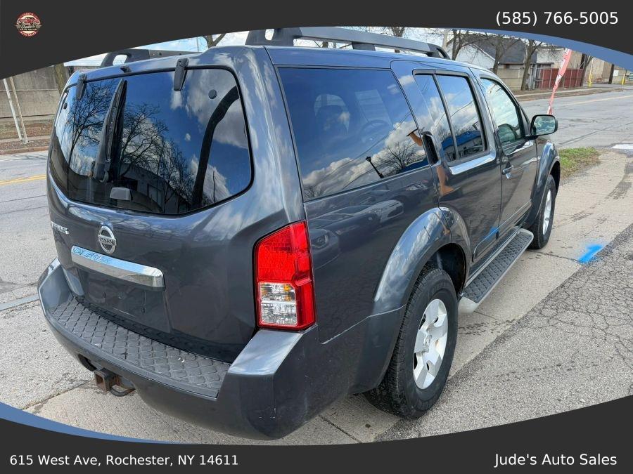 Nissan Pathfinder photo 4