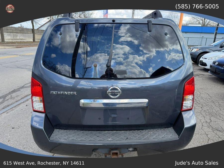 Nissan Pathfinder photo 5