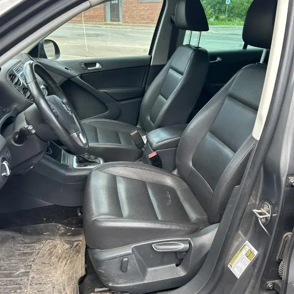 Volkswagen Tiguan for sale at Next Level Wholesale — photo 11