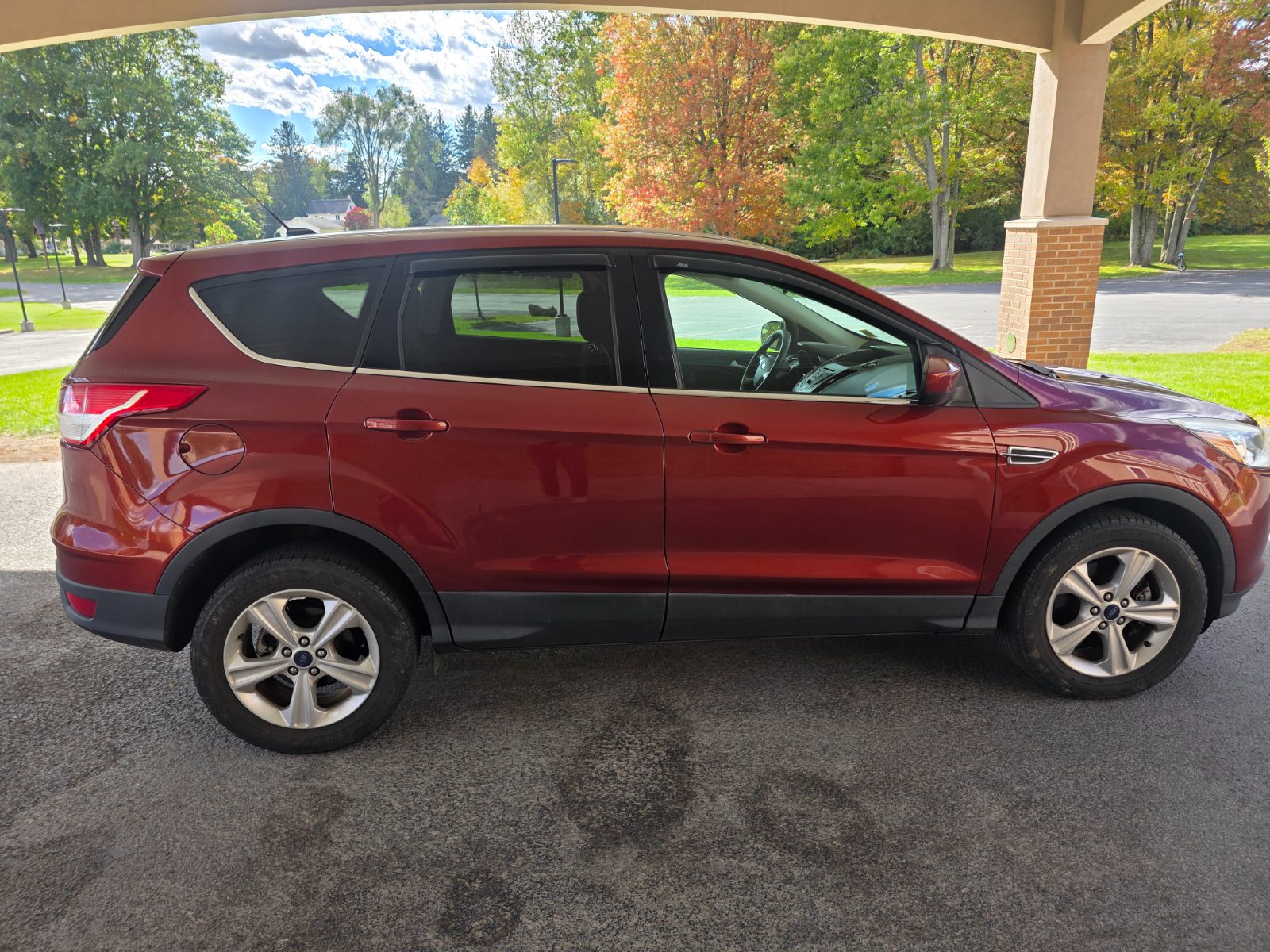 Ford Escape for sale at Chili Auto Outlet — photo 6