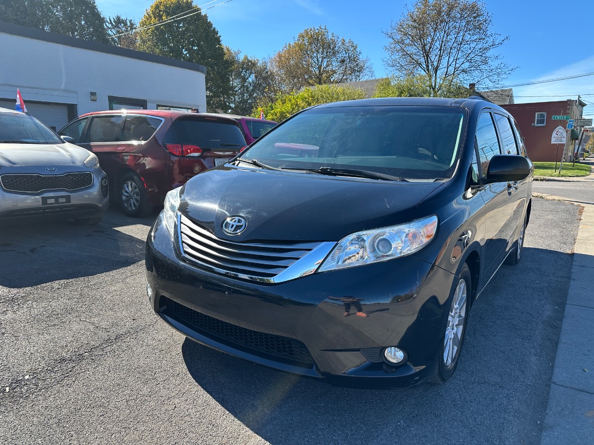 2015 Toyota Sienna