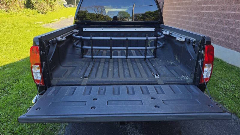 Nissan Frontier for sale at Arcia Services — photo 13