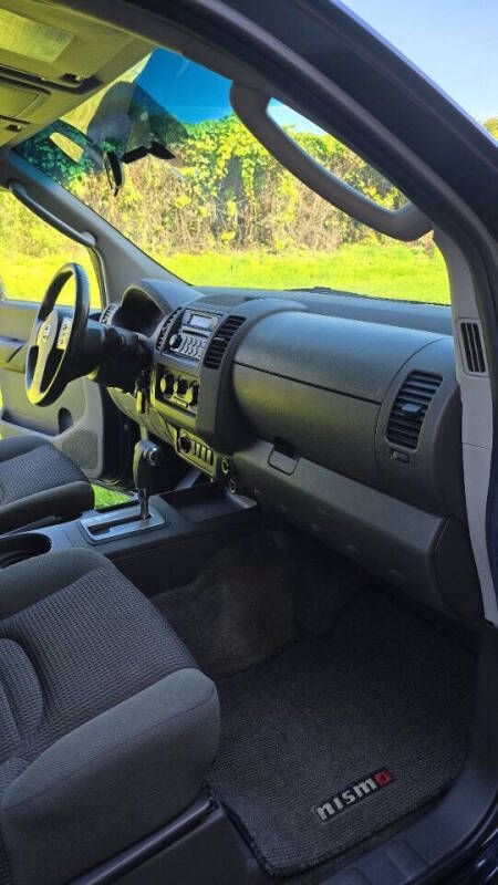 Nissan Frontier for sale at Arcia Services — photo 24
