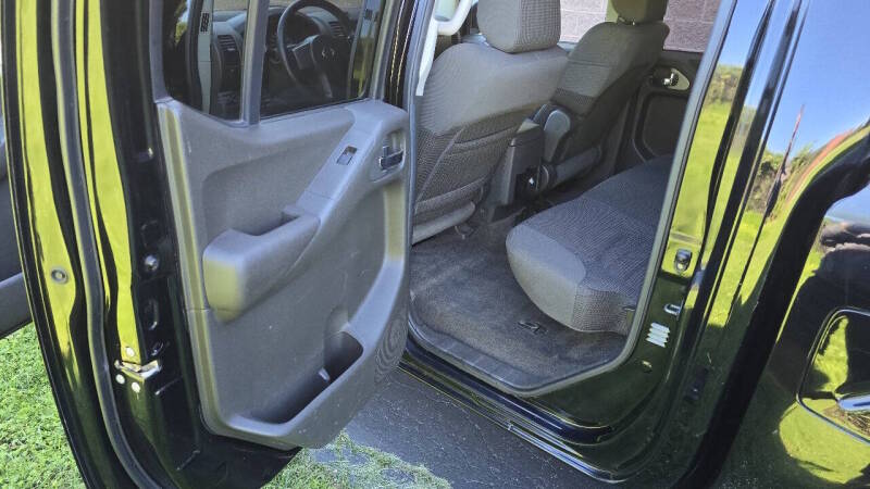 Nissan Frontier for sale at Arcia Services — photo 19