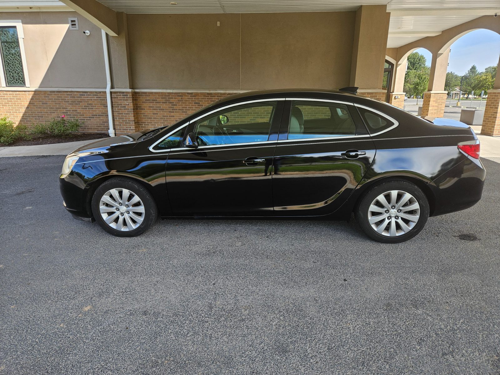 Buick Verano for sale at Chili Auto Outlet — photo 2