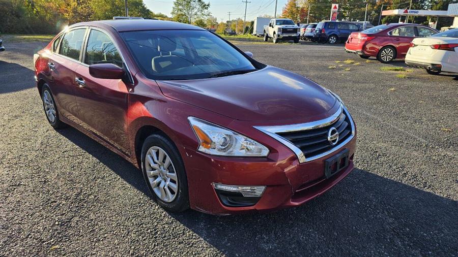 Nissan Altima photo 3