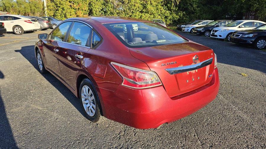 Nissan Altima photo 7