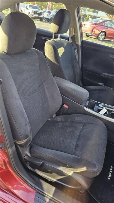 Nissan Altima photo 21