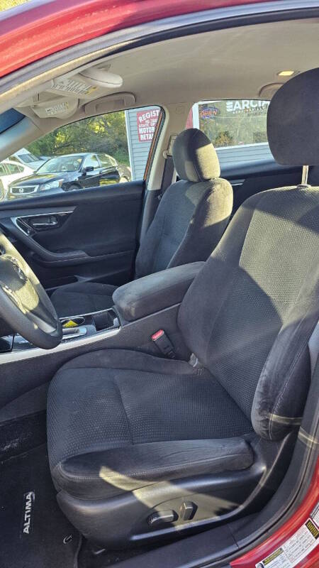 Nissan Altima for sale at Arcia Services — photo 11