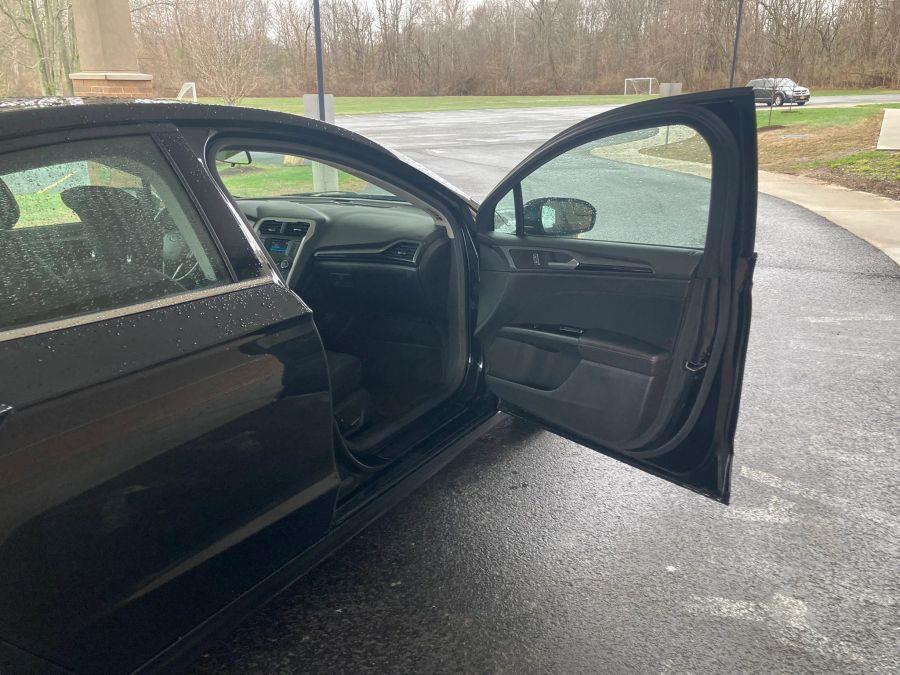 Ford Fusion photo 18