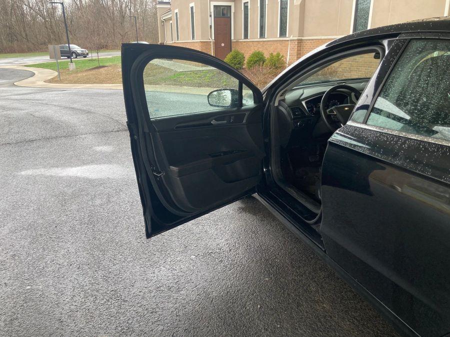 Ford Fusion photo 25