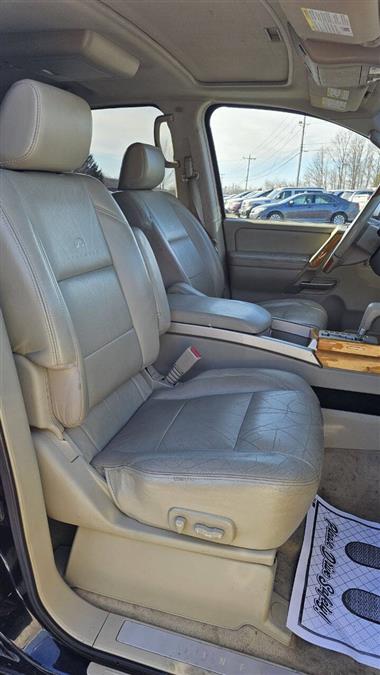 Infiniti Qx56 photo 20