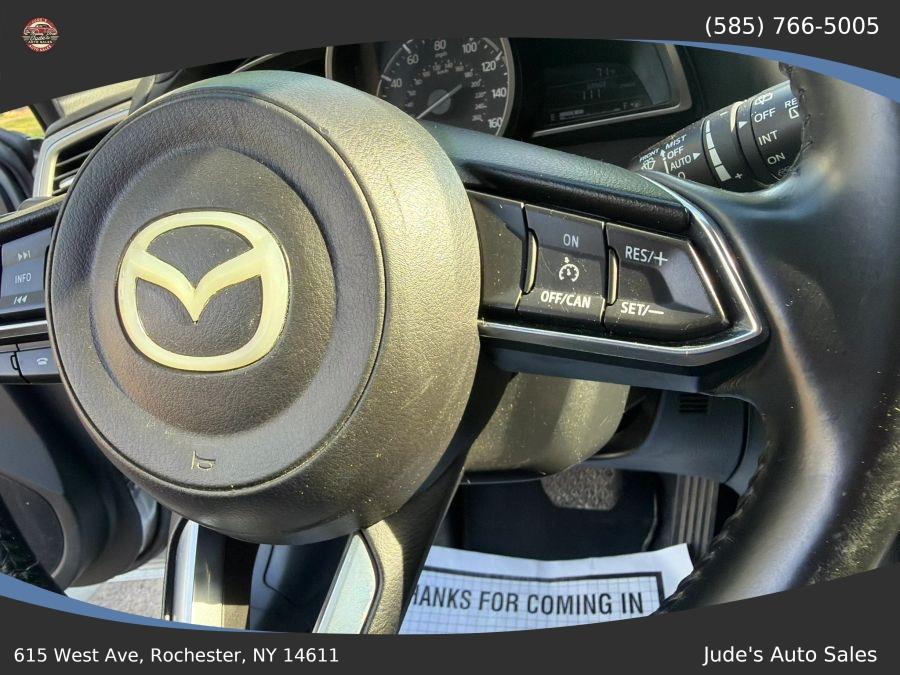 Mazda Mazda3 photo 11