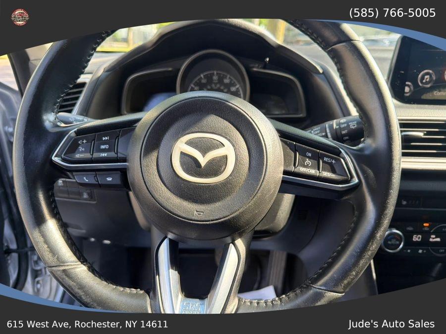 Mazda Mazda3 photo 12