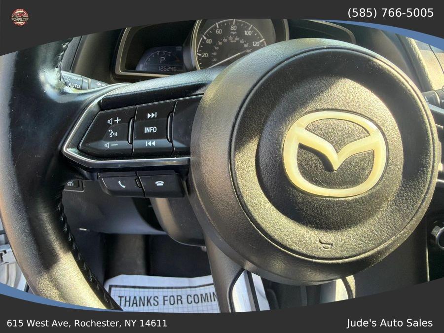 Mazda Mazda3 photo 13