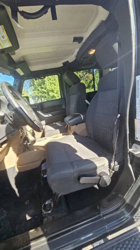 Jeep Wrangler Unlimited for sale at Arcia Services — photo 11