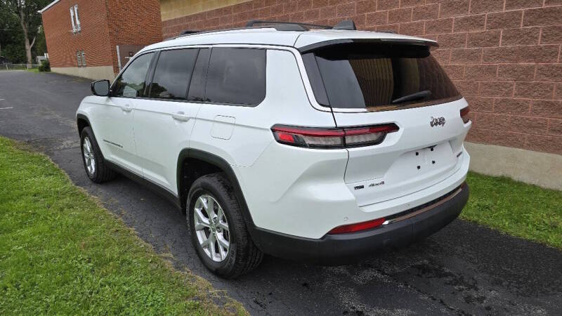 Jeep Grand Cherokee L for sale at Arcia Services — photo 8