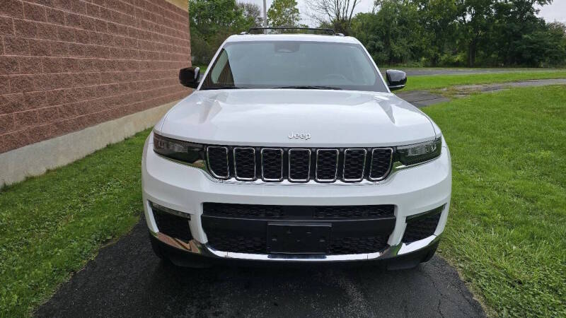 Jeep Grand Cherokee L for sale at Arcia Services — photo 2