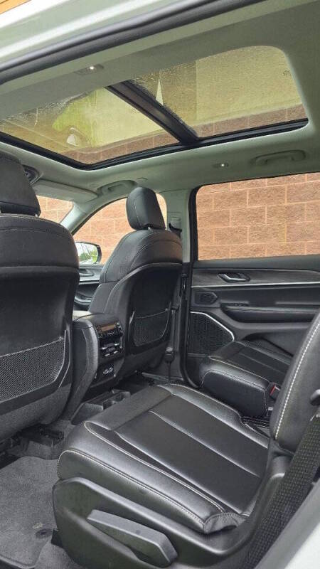 Jeep Grand Cherokee L for sale at Arcia Services — photo 15