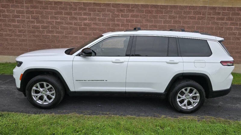 Jeep Grand Cherokee L for sale at Arcia Services — photo 9