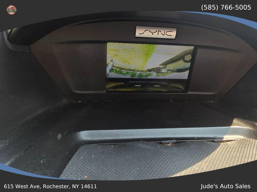 Ford Escape photo 16