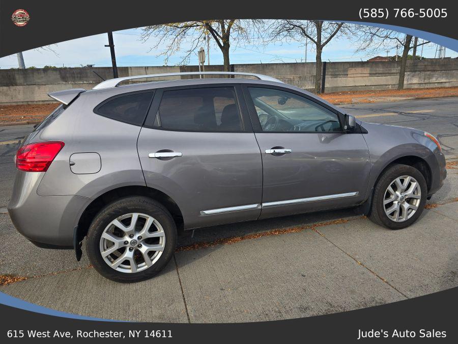 Nissan Rogue photo 4