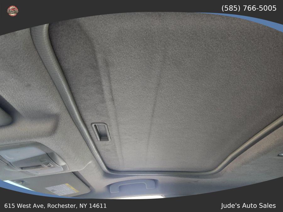 Nissan Rogue photo 14
