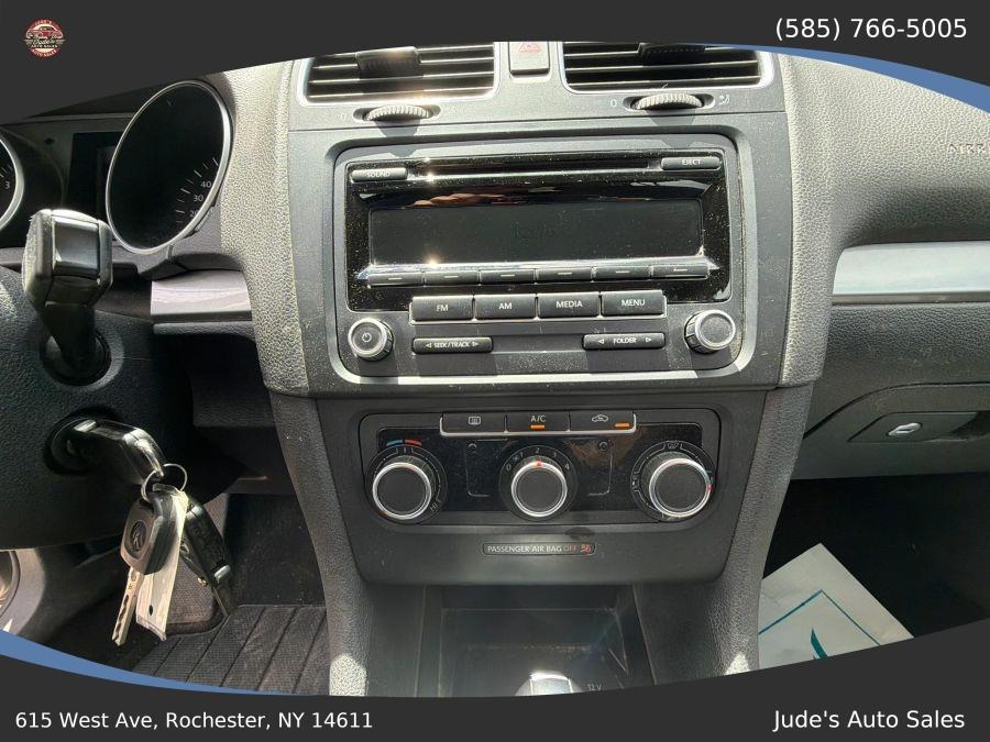 Volkswagen Golf photo 14