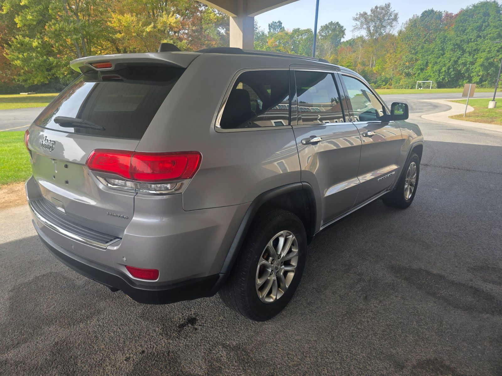 Jeep Grand Cherokee for sale at Chili Auto Outlet — photo 5