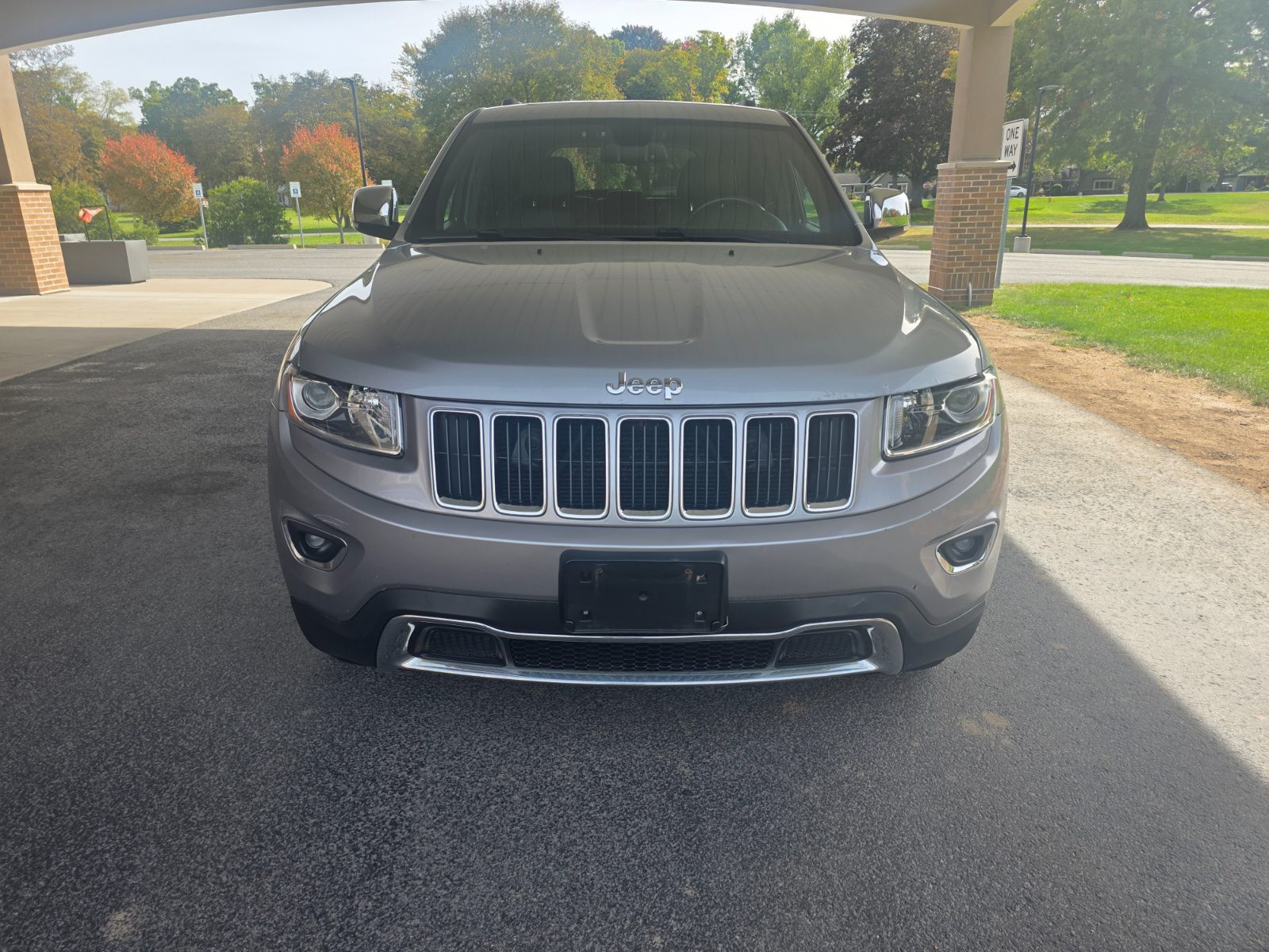Jeep Grand Cherokee for sale at Chili Auto Outlet — photo 8