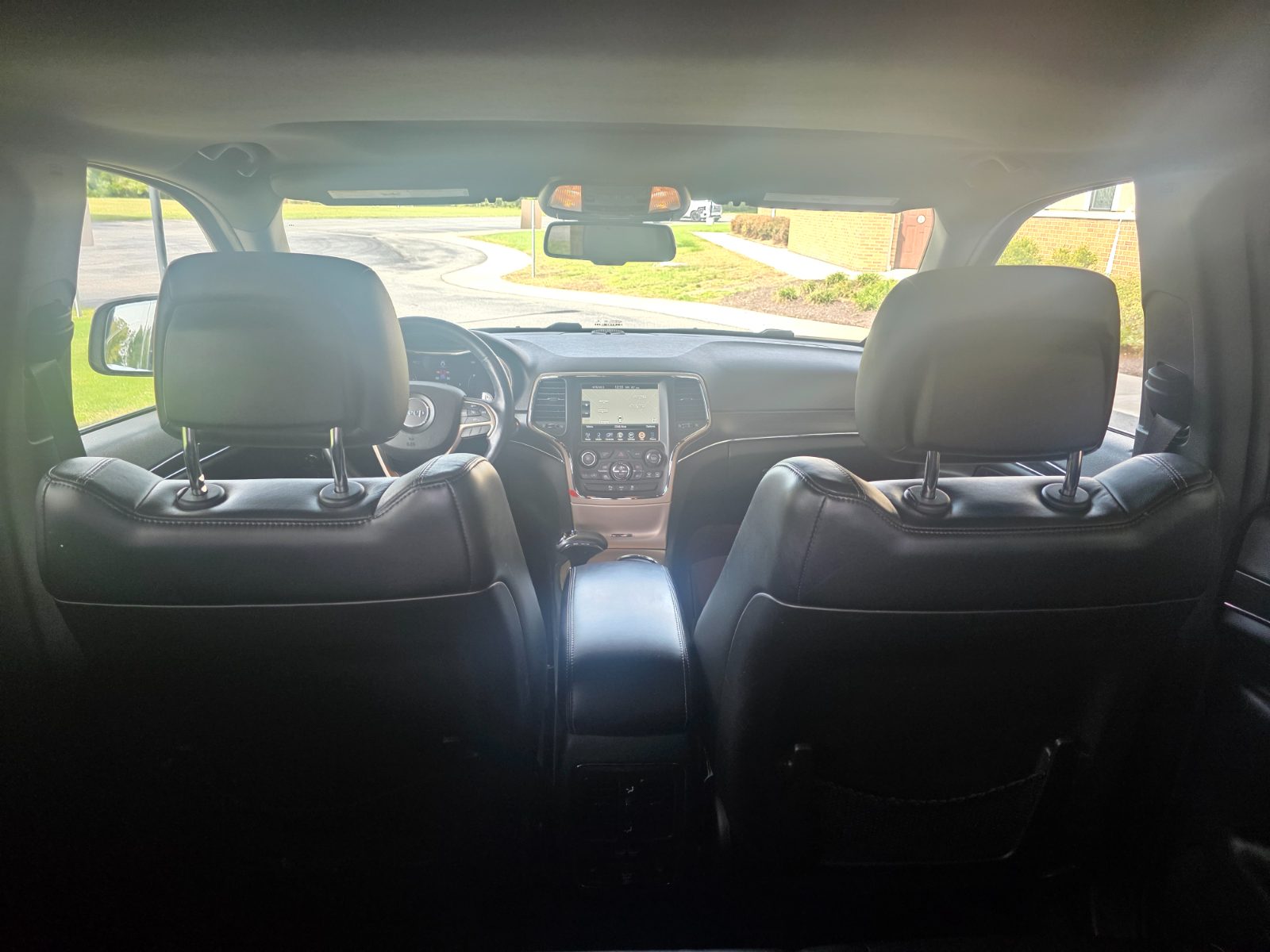 Jeep Grand Cherokee for sale at Chili Auto Outlet — photo 14