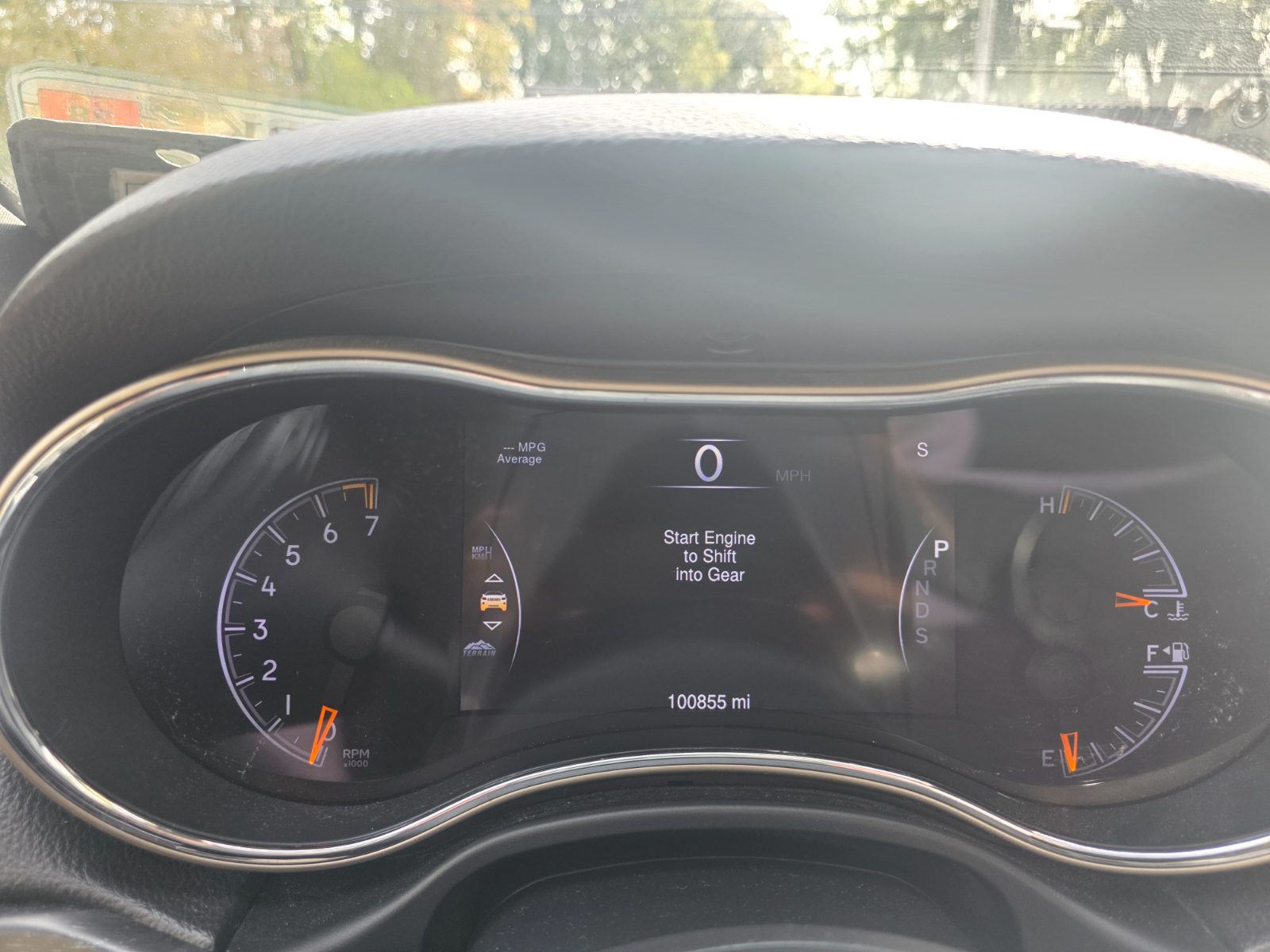 Jeep Grand Cherokee for sale at Chili Auto Outlet — photo 22