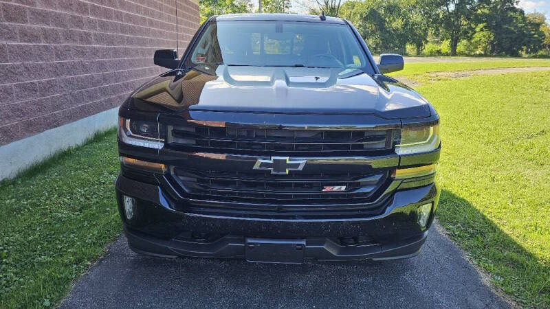 Chevrolet Silverado 1500 for sale at Arcia Services — photo 3