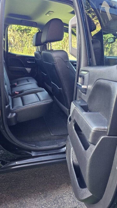 Chevrolet Silverado 1500 for sale at Arcia Services — photo 16