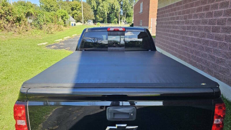 Chevrolet Silverado 1500 for sale at Arcia Services — photo 9
