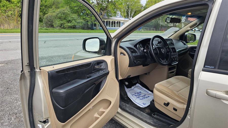 Dodge Grand Caravan photo 11