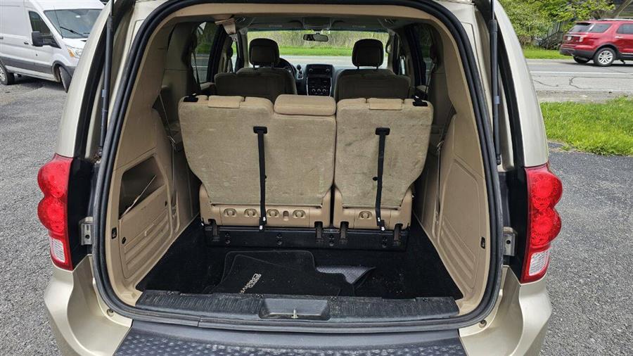 Dodge Grand Caravan photo 16